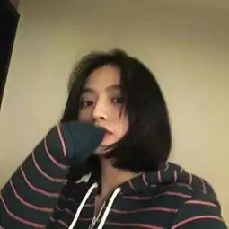 可爱好看的短发女生头像你送的糖是不甜的