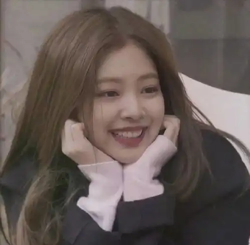 jennie超治愈的笑容合集
