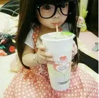 谁有这个小女孩头像的套图