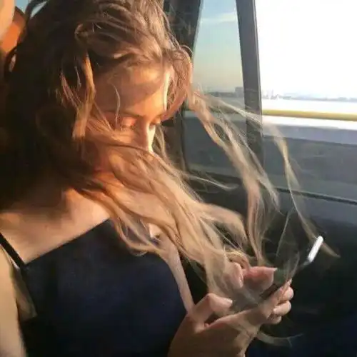 欧美头像丨身后没有灯火,身前白雾茫茫