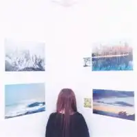 唯美逆光少女头像高清版这感情若即若离