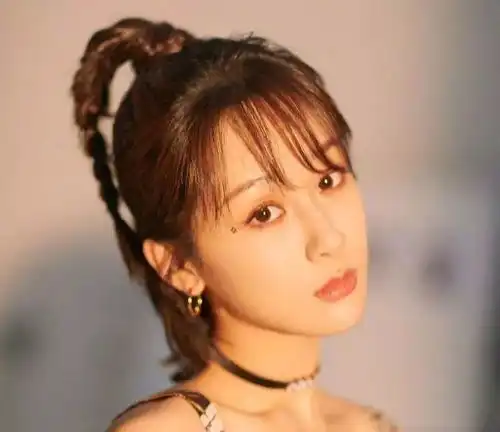 为什么说小个子女生,一定要扎头发才显瘦