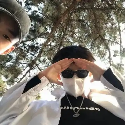 禾白ins风干净男头后来笨手笨脚男生头像我要个性网