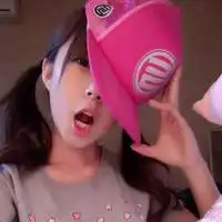 求类似这种风格的女生头像