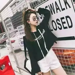 戴上墨镜美美