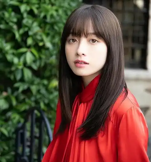 日本国民女神桥本环奈,身高152的她为何魅力这么大