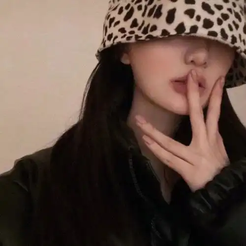 头像女生手控头像