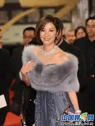 女星金马红毯争艳赵薇礼服似桌布遭痛批