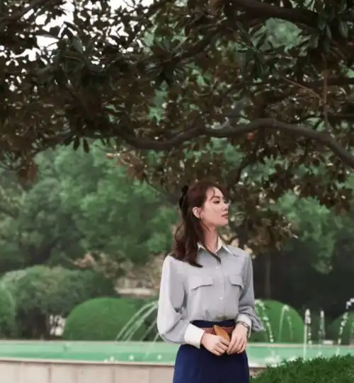 刘诗诗70年代女文青造型美惨不过时,经典和过时的区别是什么