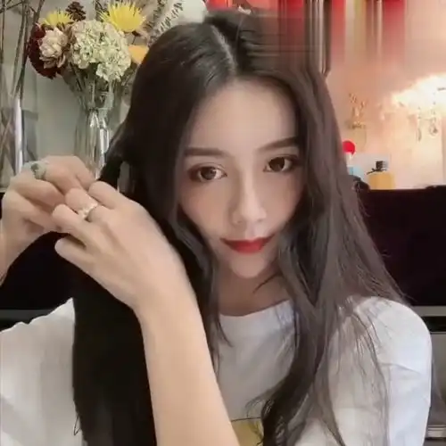 高颜值小姐姐编发教程,简单好看,小仙女必学