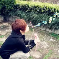 求这个头像的情侣男款谢谢