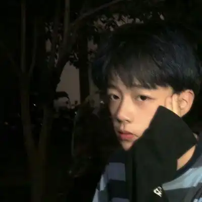 宸宸优质男头月亮会感到孤独男生头像我要个性网
