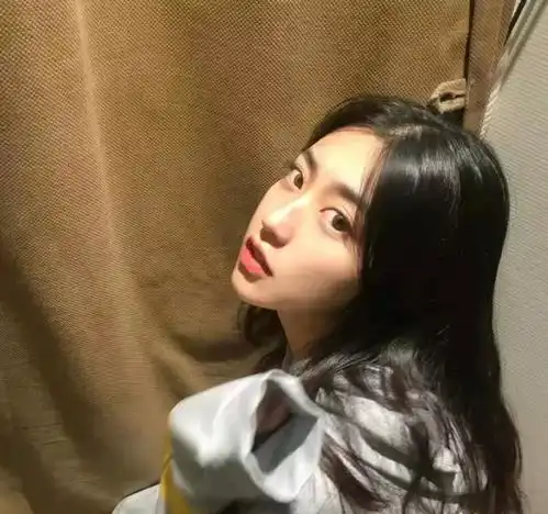 女生若想养成初恋脸,试试超火瘦脸操,不仅脸小又精致