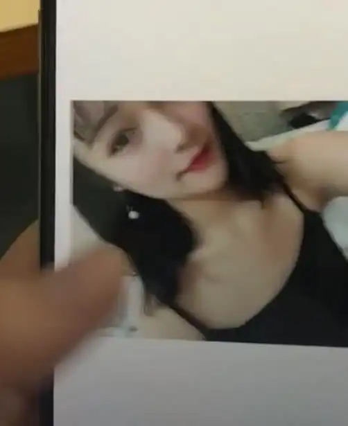 小哥哥网恋游戏女友,相隔2000公里奔现,见到真人感动哭了