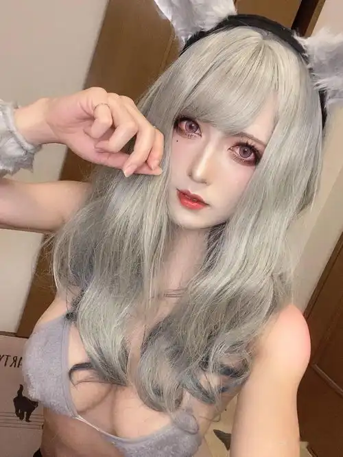 1米8胡渣汉子一人变装美少女战士全员女装的快乐果然会上瘾