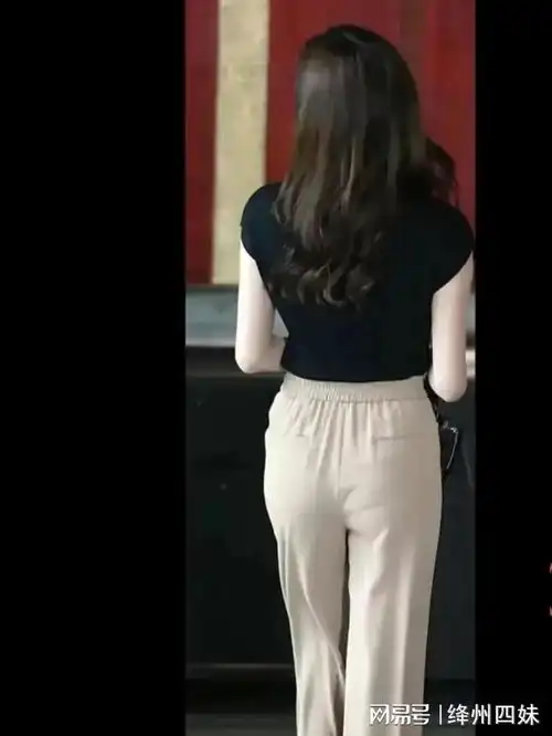 中年女人,再怎么打扮,也能看出实际年龄,你怎么看