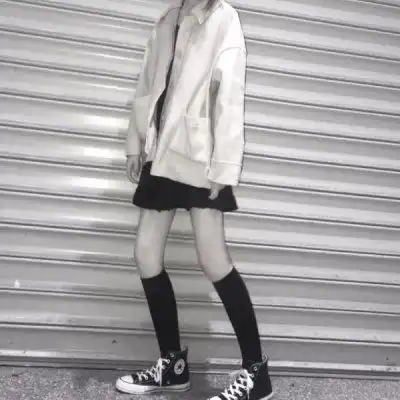 女头部位腿控不露脸学生部位女生头像下半身控