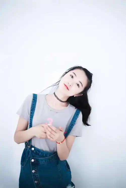 中国女孩校花纪校花专访马淑欣