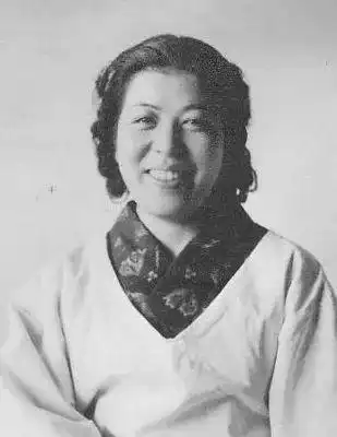 我遇到很多个女人,她们都愿意陪我去死