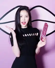 孙娜恩出席活动气质大变一改清纯形象化身性感冷美人