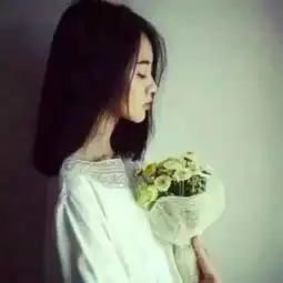 求一些和下面这张图片差不多的头像,森女清新点的,仙一点更好,最好穿白裙子不要露太多脸