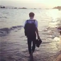 天黑下来你是光