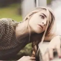 欧美格调女生qq头像设计我过的很争气