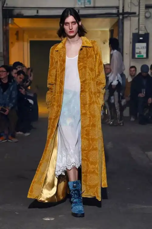 惊艳时尚圈的女装妖男让男生穿小仙裙的设计,文艺复兴风太美了想让男友试试女装吗