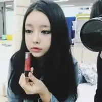 气质动人的个性女生头像夏初的伤秋末的美7