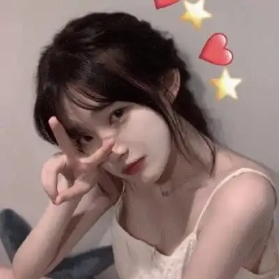 女生脸上3地方凸起,是标准桃花脸,难怪颜值爆表