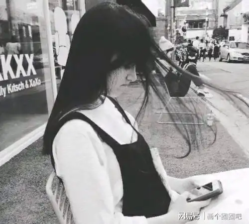 我拿你当亲妹妹,你却干出来这么不要脸的事情,你对得起我