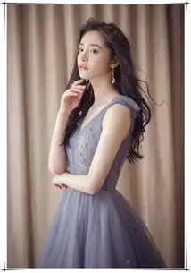 周洁琼终于放大招了穿浅灰色纱裙撞上王子文,气质颜值丝毫不输