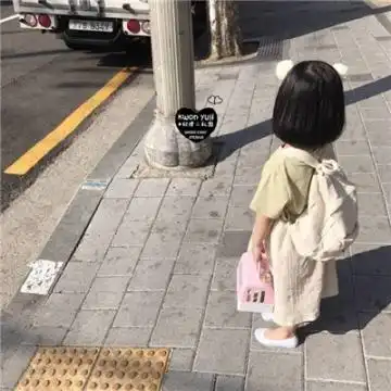 最新版萌娃小女孩权律二背影女生头像权律二可爱图片头像