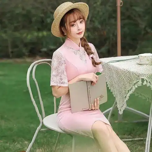 今年第一款粉色裙子,甜美浪漫,古典气质让小个子女生都爱了