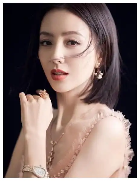 佟丽娅不一样的美