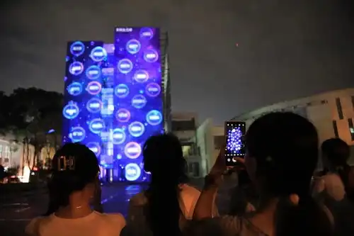 用你的名字汇成星河10787位毕业生收到浪漫毕业礼