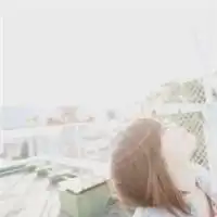 找些白色的唯美意境女生头像