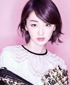 周冬雨生来一张娃娃脸,奔三依旧演小女生惟妙惟肖,网友天赐的