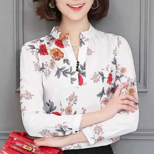 女人别暴露了年龄,40女人穿这几款衬衫,误以为你还是30