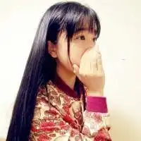 最新长发可爱女生头像没有西瓜的夏天不算完整的夏天