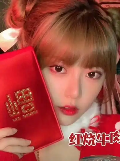 网红牛肉面变装大比拼,周淑怡强行蹭热度,咬米靠颜值多得一分