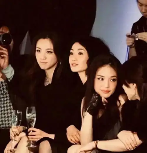 汤唯张曼玉舒淇三大美女同框有种一起演电影的感觉了