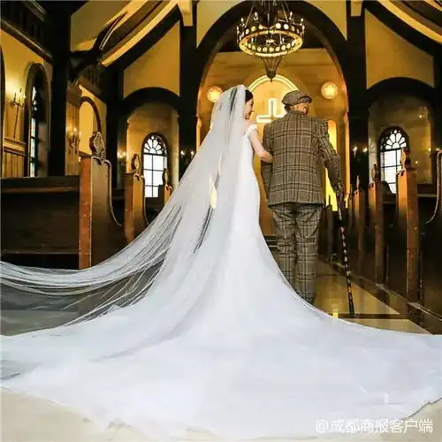 90后女孩拍了组特别的婚纱照只想让他看到最美的我还把他纹在身上网友瞬间就哭了