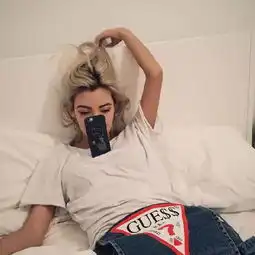 没人帮拍照总是倍感孤独这些自拍技巧是时候get了