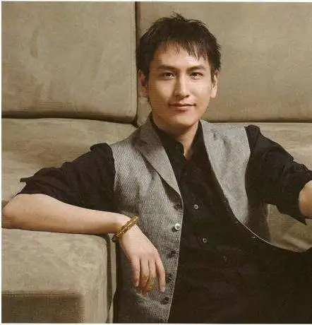 百亿公子汤珈铖继承上海133套房产,每套价值上亿
