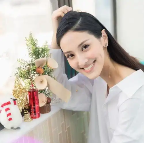 陈凯琳复出不拍戏当主持人曾在tvb台庆当司仪讲错成语成笑柄