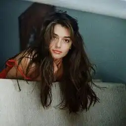 欧美女生头像简约个性高清图片2018保持对生活的爱和热忱