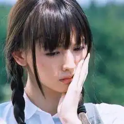 求照片里的人的名字