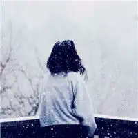 个性女生背影头像,非常熟悉的背影就是你