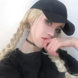 2018qq头像欧美女生简单气质高清图片靠谱的人从来不会让你等